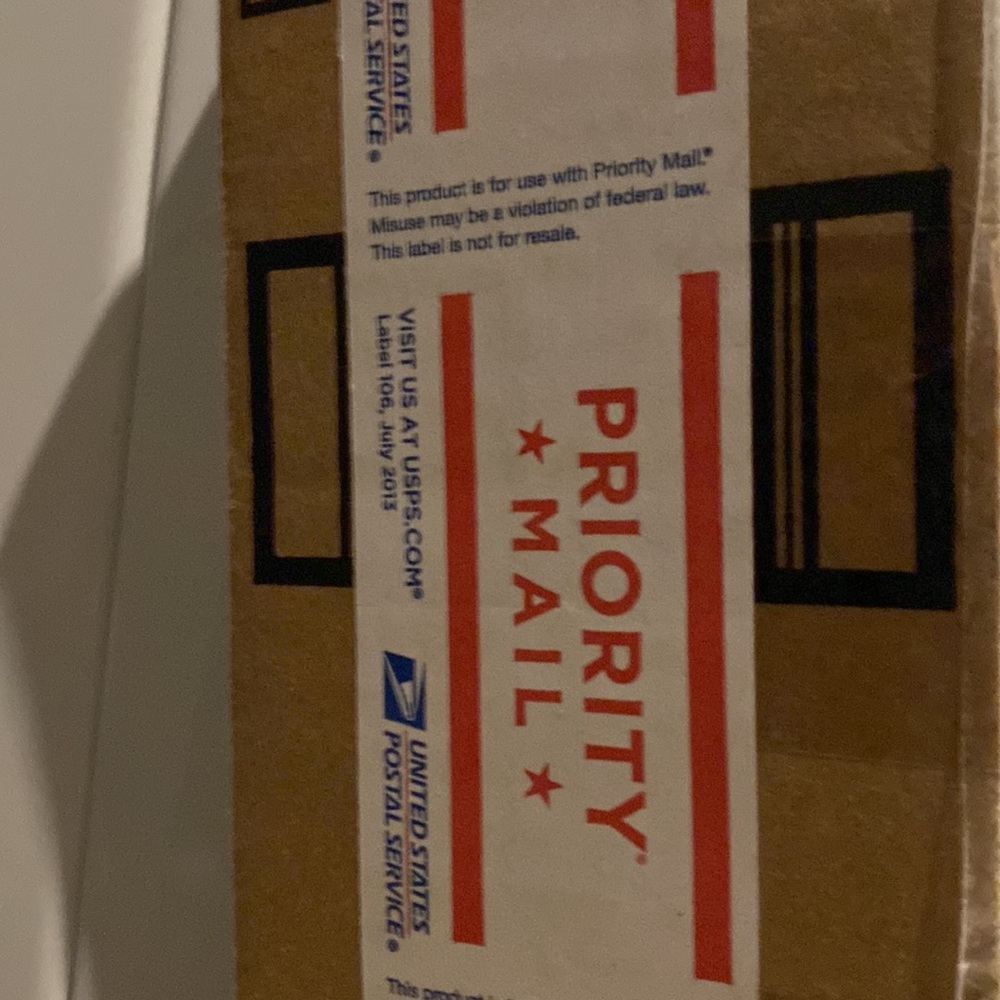 Mystery Box ???? - Picture 2 of 3